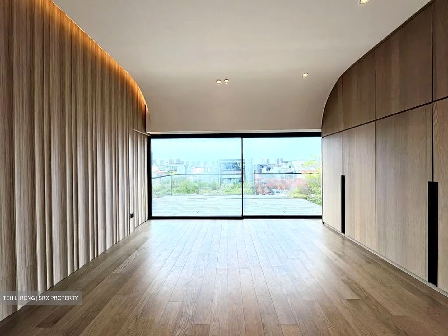 Opera Estate (D15), Terrace #559215741